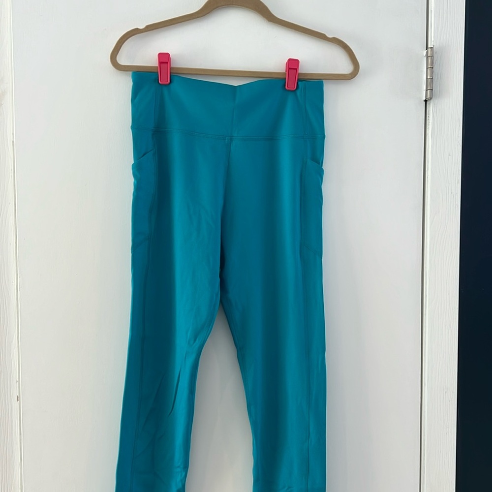 FIGS women’s L Caribbean blue leggings